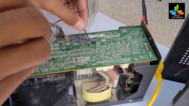 How To Make A Inverter | पुराने UPS से 300W का पाॅवर फुल इन्वर्टर बनाए || MTC HINDI