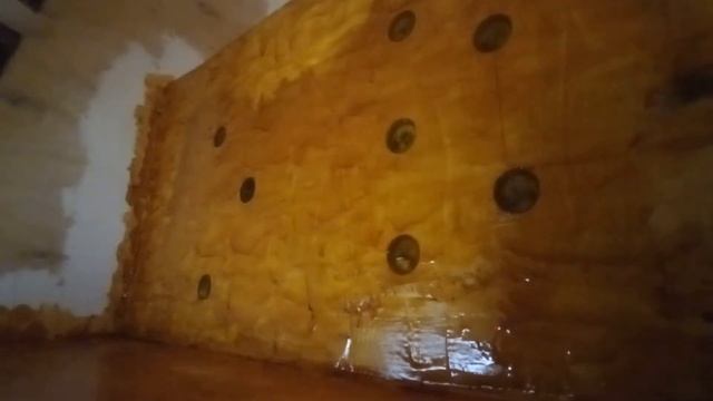процесс покрытия лестницы лаком с эффектом потёка. смотреть онлайн