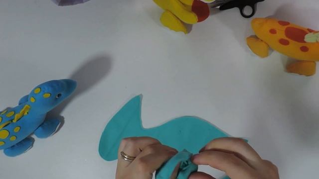 Dinossauro Em Feltro/ Passoa Passo