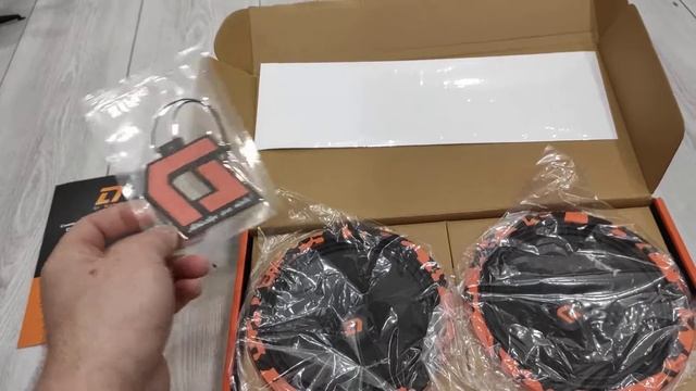 Распаковка динамиков DL Audio Barracuda 165 смотреть онлайн