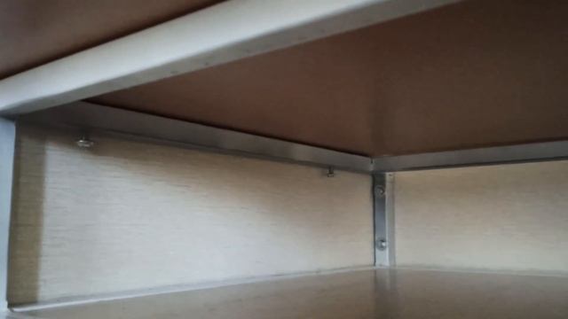 Самодельный недорогой подвесной компьютерный стол. смотреть онлайн