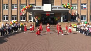 У нас молодых впереди года