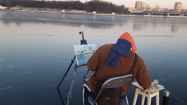 Художник Денис Симонов рисует на воде смотреть онлайн
