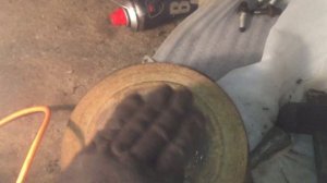 Рено Симбол,Логан,Лада Ларгус ,замена задних тормозных колодок без разбора барабана.Снятие цапфы.