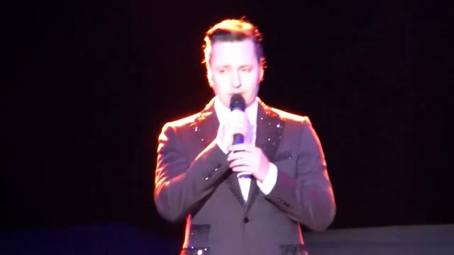 1. Dedication (Vitas – Live in Xiamen, China – 2016.11.27) [Amateur recording] смотреть онлайн