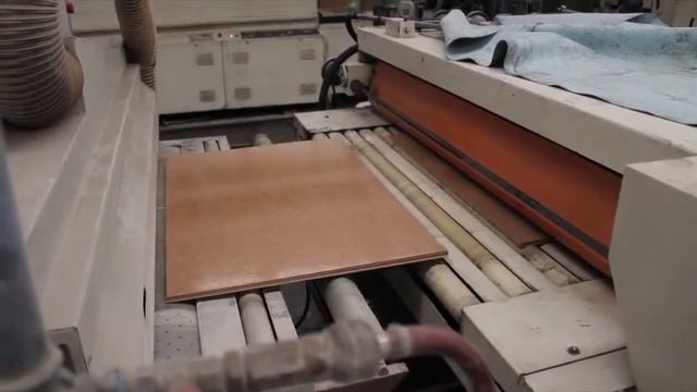 Как производят пробку!!! смотреть онлайн