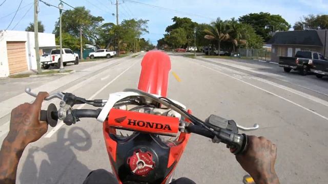 2013 Crf150r “TheVeeTouch” Test Run/Wheelie Tuning смотреть онлайн