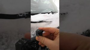 Снятие и осмотр форсунки стеклоомывателя Nissan Qashqai J10