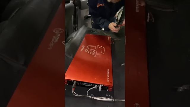 Мощный сабвуфер в корпус старого активного сабвуфера? Что будет? смотреть онлайн