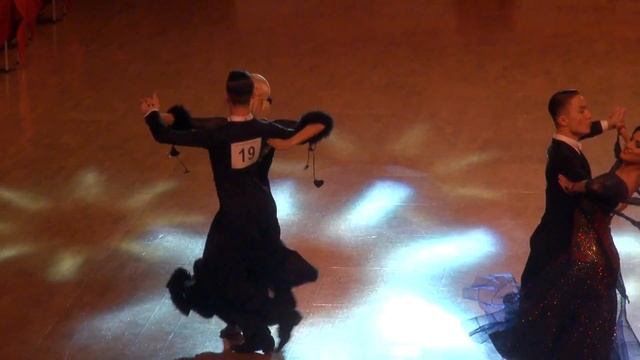 WDSF World Open Standart 1/4 Tango Anton Besedin - Ekaterina Strelkova смотреть онлайн
