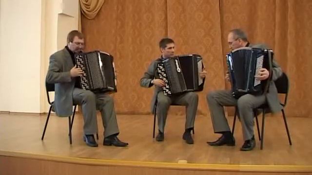A.Simon Uralskaya ryabinuschka (Orenburgskoe trio bayanistov).flv смотреть онлайн