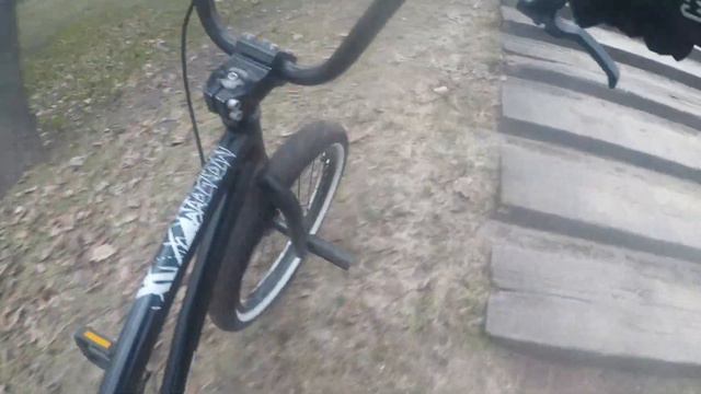 разъезд в парке прыжки со склона. В гостях Артём смотреть онлайн