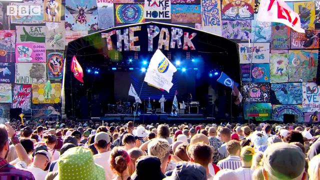 Jack White - What's The Trick (Glastonbury 2022) смотреть онлайн