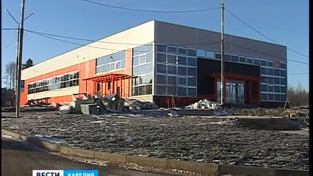 Работы по строительству бассейна на Древлянке выполнены на 90%