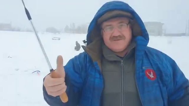 Михалыч ловит форель на пасту смотреть онлайн