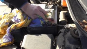 Нужно ли смазывать клеммы аккумулятора что бы не окислялись?