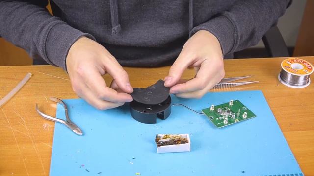 Делаем из старой блютус колонки саундбар для телика! смотреть онлайн