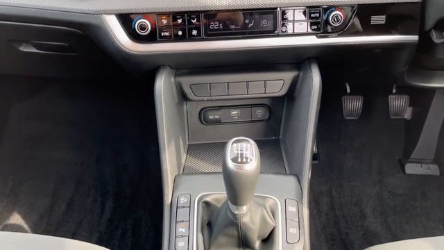 Acorn Stone - Kia Sportage 1.6 CRDi 2 Euro 6 (s/s) 5dr - EJ22OGE