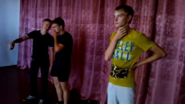 Парни жгут:D смотреть онлайн