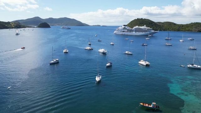 Petite vidéo de l’île des Saintes vue du ciel ?? Tereani Média смотреть онлайн