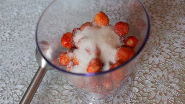 3 СПОСОБА ЗАМОРОЗКИ КЛУБНИКИ НА ЗИМУ смотреть онлайн