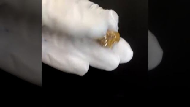 Подвеска Мать и дитя в форме сердца из золота с бриллиантом смотреть онлайн