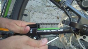 Установка подножки на велосипед GT Avalanche.