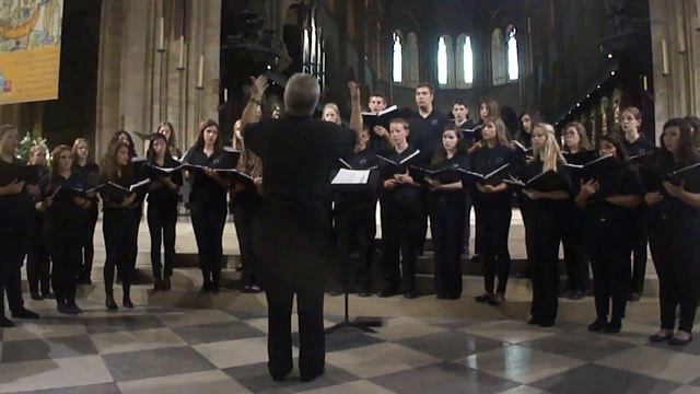 The East Lake High School Choir singing at the Cathédrale Notre Dame de Paris, France смотреть онлайн