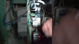 Как соседи воруют электричество