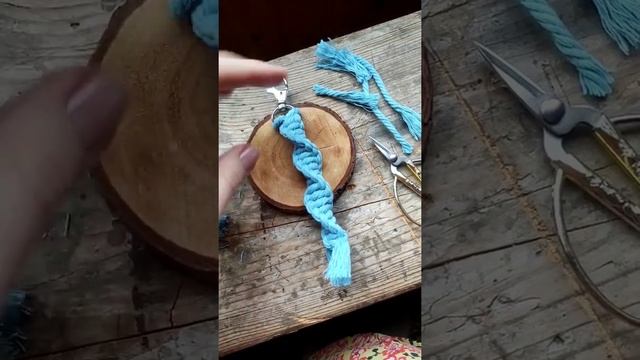 Брелок "Витая цепочка" смотреть онлайн