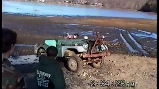 Sink the Jeep Willys CJ-5 Ford 2.3 Liter 4x4 Mud смотреть онлайн