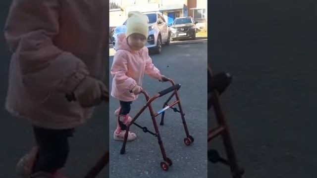 Юля Иванова ходит в новых ортрезах смотреть онлайн