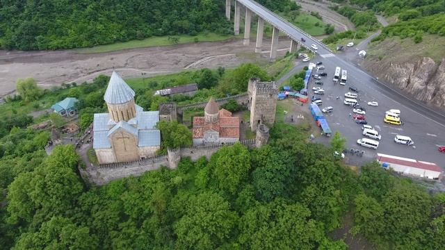 ანანურის ციხე - Ananuri Castle - Aerial View смотреть онлайн