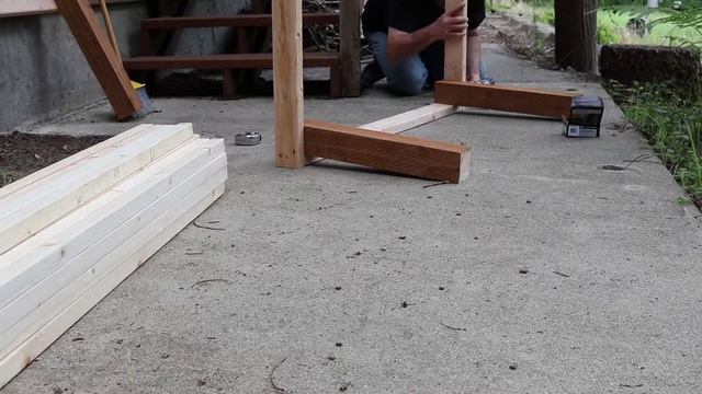 Weekend Chicken Coup Part 1 смотреть онлайн