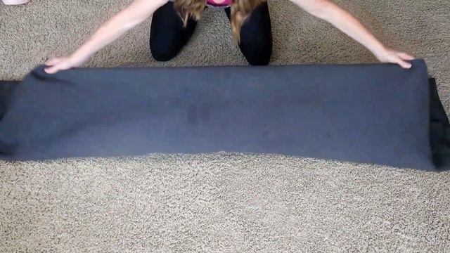 4 creative ways to FOLD BLANKETS like a PRO! смотреть онлайн
