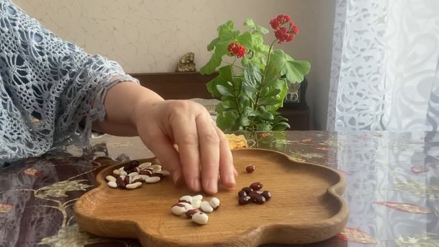[ГАДАНИЕ НА БОБАХ] Что уйдет навсегда, а что вернется смотреть онлайн