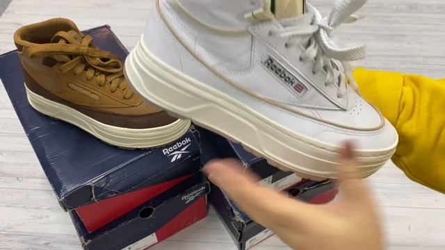 Лот 865. Жіночі кросівки Reebok смотреть онлайн