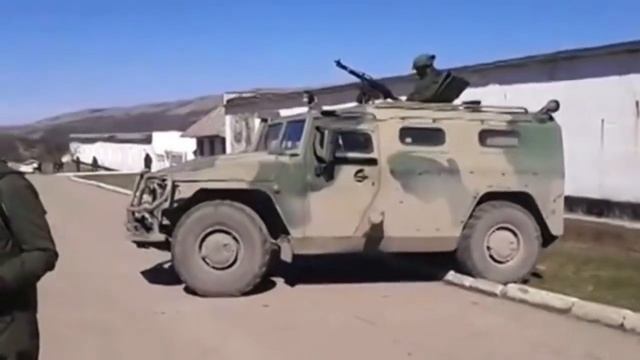 Российский Тигр не может переехать бордюр смотреть онлайн