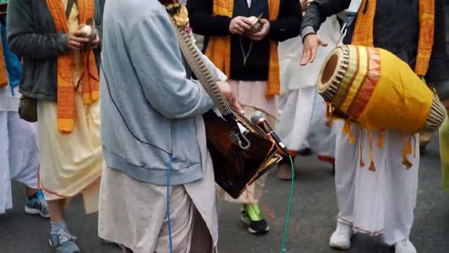 В Верхней Салде в парке им. Гагарина прошёл индийский фестиваль смотреть онлайн