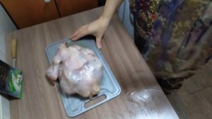 Курица целиком запеченная в духовке в рукаве с яблоками рецепт курицы