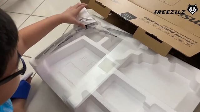 MSI Optix G24 Series unboxing смотреть онлайн