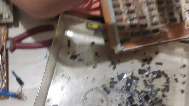Разборка платы на кусочки) смотреть онлайн