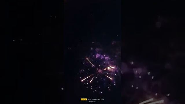 Салют на день города и день молодежи. Город Янаул. 24 июня 2022 года смотреть онлайн