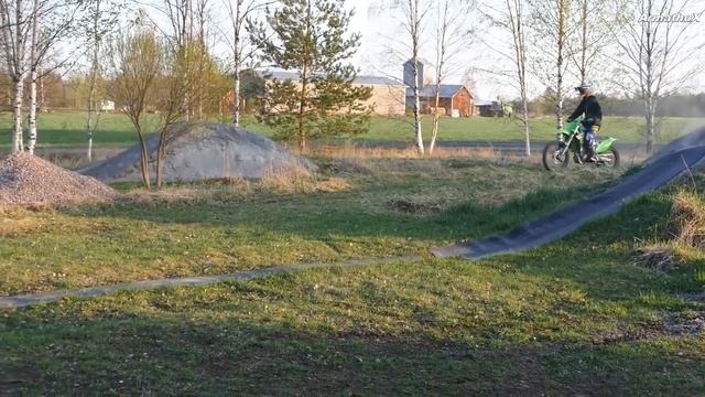 ПРОЖИГ НА ДВУХ МОТОЦИКЛАХ KX250F & SX250 СЛАВНЫЙ МОТОКРОСС смотреть онлайн