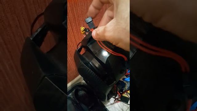 Располовинили begode rs.Не заряжается аккумуляторная батарея. смотреть онлайн