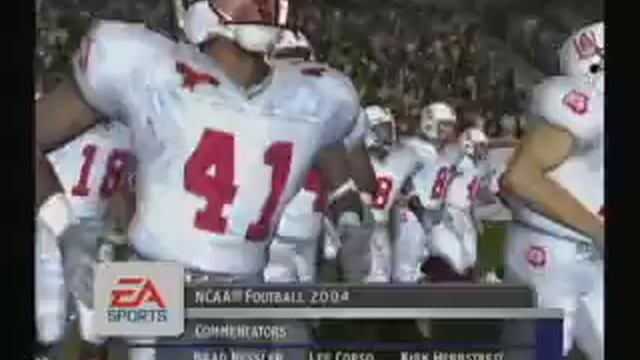 NCAA Football 2004 GameCube Gameplay - Taking the field смотреть онлайн