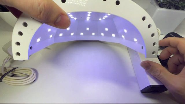 Огляд павербанку Nailtronic PS24-6K. Powerbank до УФ-лампи. Як робити манікюр без світла. смотреть онлайн