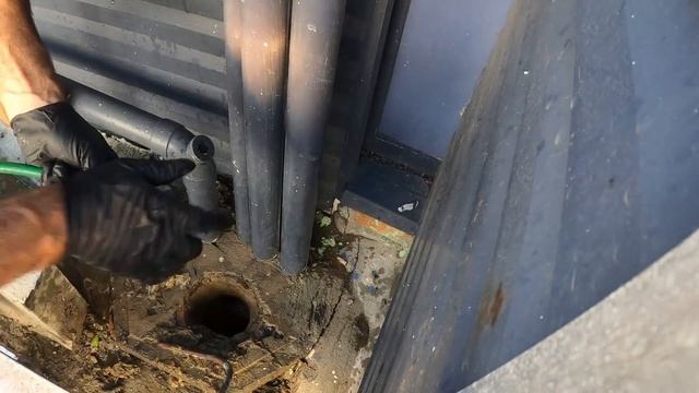 Blocked Drain 45 (Messy Blocked Sewer & Clean Up) смотреть онлайн