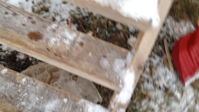 Сравнение лопаты для снега из нержавеющей стали Sneeboer с лопатой для снега Fiskars смотреть онлайн