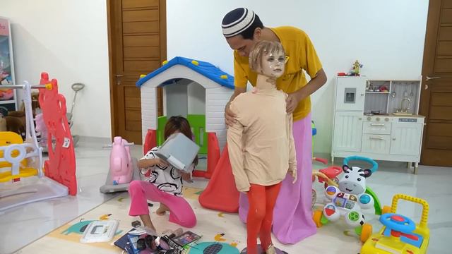 LEIKA MASUK KE DUNIA CINDERELLA 😱😍 DRAMA PARODI TOMPEL AJAK LEIKA BIKIN BONEKA CINDERELLA VIRAL смотреть онлайн